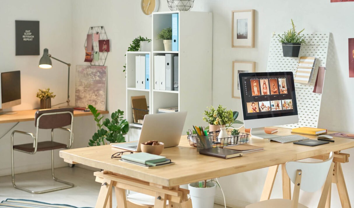 Designing the perfect home workspace: must-have equipment for productivity
